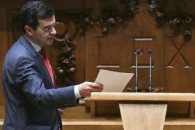 CDS-PP CHAMA MINISTRO DA SAÚDE AO PARLAMENTO PARA EXPLICAR PAGAMENTOS EM ATRASO