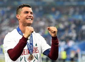 CRISTIANO RONALDO ELEITO MELHOR JOGADOR NA EUROPA PELA UEFA