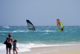 PAULINO PEREIRA CONQUISTA BRONZE NOS MUNDIAIS DE WINDSURF E KITESURF