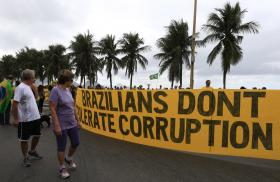 BRASIL: JUSTIÇA DOS EUA SUSPENDE TEMPORARIAMENTE TODAS AS AÇÕES CONTRA A PETROBRAS