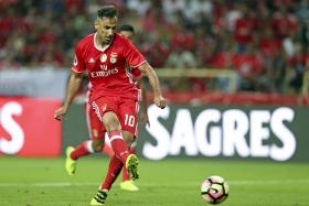 JONAS OPERADO AO TORNOZELO DIREITO