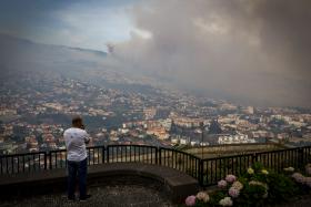 INCÊNDIOS: SITUAÇÃO NO FUNCHAL AGRAVOU-SE A PARTIR DAS 18:00 – AUTARCA