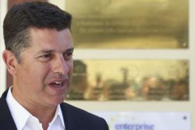 DADOS DO INE MOSTRAM ACELERAÇÃO DO CRESCIMENTO MAS AINDA NÃO SATISFAZEM — MINISTRO ECONOMIA