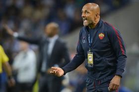 SPALLETTI DIZ QUE A ROMA “ESPEROU OITO MESES” PELO JOGO COM O FC PORTO