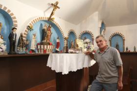 EMIGRANTE MADEIRENSE DEIXOU A VENEZUELA PARA CONSTRUIR UMA CAPELA-MIRADOURO