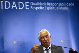 COSTA DIZ QUE PARA HOMENAGEAR O SNS É PRECISO DESENVOLVÊ-LO