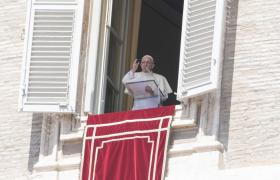 PAPA FRANCISCO VISITA CIDADES ITALIANAS AFETADAS PELO SISMO