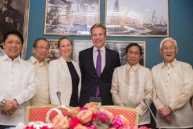 GOVERNO FILIPINO E REBELDES COMUNISTAS ACORDAM PROLONGAR TRÉGUA — NORUEGA