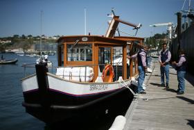 TÁXI FLUVIAL DO DOURO QUER TRANSPORTAR 200 MIL PASSAGEIROS EM 2017 ENTRE PORTO E GAIA