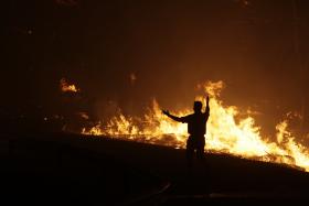 INCÊNDIO DE ABRANTES E SARDOAL COM UMA FRENTE ATIVA, MAS A CEDER