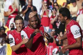 BRAGA ASSUME COMANDO DA I LIGA COM VITÓRIA NO ESTORIL