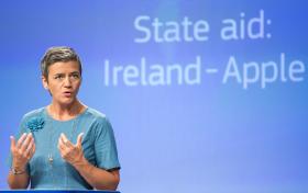 BRUXELAS DECIDE QUE IRLANDA DEVE RECUPERAR 13 MIL ME DE IMPOSTOS EM FALTA DA APPLE