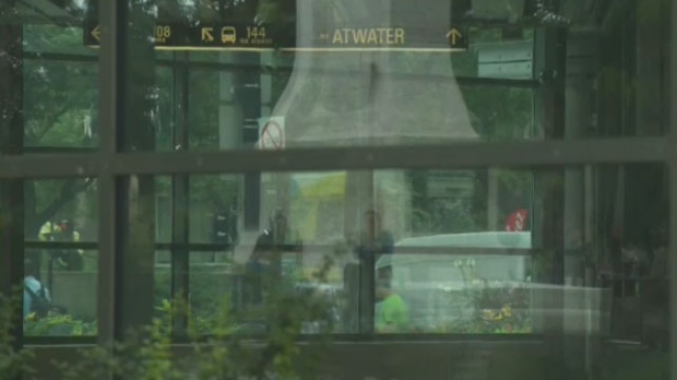 ENTRADA DO METRO ATWATER EM CABOT SQUARE VAI SER RECONSTRUÍDA