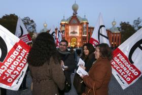 FNE CRITICA PRECARIEDADE DE PROFESSORES E LEMBRA OS QUASE 30 MIL SEM COLOCAÇÃO