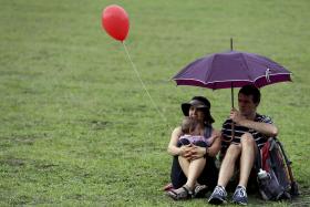 PRIMEIRO FIM DE SEMANA DE OUTONO COM CHUVA FRACA E TEMPERATURAS ATÉ 30 GRAUS