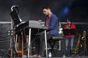 BRUNO PERNADAS APRESENTA HOJE NOVO DISCO NO TEATRO MARIA MATOS EM LISBOA