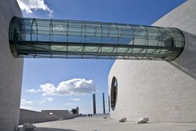 PRÉMIO CHAMPALIMAUD VISÃO DISTINGUE INVESTIGAÇÃO SOBRE RELAÇÃO ENTRE OLHOS E CÉREBRO