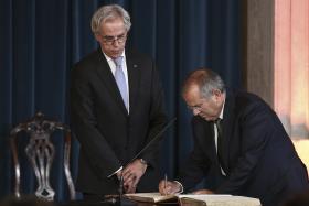 GOVERNO QUER TRANSFERIR PARA AUTARQUIAS ATRIBUIÇÃO DE APOIOS SOCIAIS – NEGÓCIOS