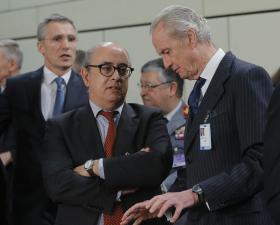 UE TEM INCUMBÊNCIA DE CONSTRUIR MODELO DE FUNDO EUROPEU DE DEFESA — MINISTRO