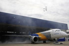 EMBRAER ASSINA VENDA DE VÁRIOS JATOS A EMPRESAS CHINESAS