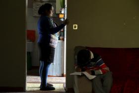 HÁ 30 MIL ANALFABETOS EM IDADE ATIVA E LISTAS DE ESPERA PARA APRENDER