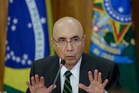 MINISTRO DAS FINANÇAS DO BRASIL DESCARTA AUMENTO DOS IMPOSTOS