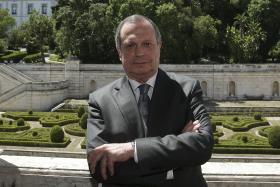 OE2017: PRESIDENTE DO PS FRISA QUE ATÉ À ENTREGA DA PROPOSTA QUEM FALA SOBRE ORÇAMENTO É O GOVERNO