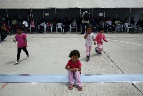 SUÉCIA VAI INICIAR TESTES DE IDADE A CRIANÇAS REFUGIADAS NÃO ACOMPANHADAS