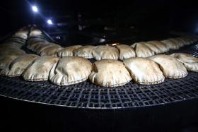 GOVERNO MOÇAMBICANO ASSINA ACORDO PARA CONGELAMENTO DO PREÇO DO PÃO