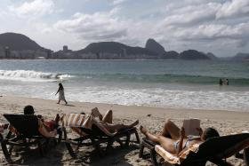 PROCURA DE PORTUGAL POR FRANCESES CONTINUA A CRESCER — GOVERNO