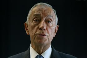 PR PEDE “EQUILÍBRIO” ENTRE CONTAS PÚBLICAS ESTÁVEIS E SITUAÇÃO SOCIAL DOS PORTUGUESES