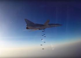 RÚSSIA MANTÉM BOMBARDEAMENTOS NA SÍRIA, APESAR DE APELOS DOS EUA