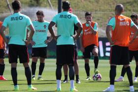 MOUTINHO ALERTA QUE NÃO HÁ SELEÇÕES INVENCÍVEIS E QUER CONCENTRAÇÃO TOTAL COM SUÍÇA