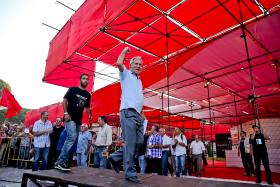 AVANTE!: JERÓNIMO (PCP) VÊ GOVERNO PS “SENSÍVEL” À PRECARIEDADE, MAS “É PRECISO AGIR”