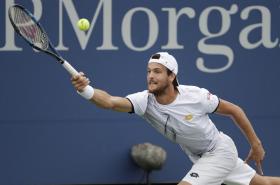 JOÃO SOUSA QUALIFICA-SE PARA OS ‘QUARTOS’ DO TORNEIO DE TÉNIS DE SÃO PETERSBURGO