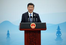 PRESIDENTE CHINÊS QUER “PÔR DE LADO ATRITOS” COM O JAPÃO
