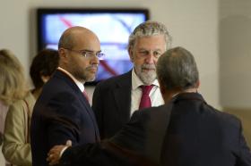 CMVM DETERMINA LEVANTAMENTO DA SUSPENSÃO DA NEGOCIAÇÃO DAS AÇÕES DO BPI