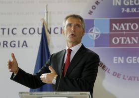 SECRETÁRIO-GERAL DA NATO INICIA PRIMEIRA VISITA À TURQUIA APÓS GOLPE FALHADO