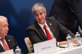 CENTENO DIZ QUE PORTUGAL FARÁ O NECESSÁRIO PARA EVITAR SEGUNDO RESGATE – CNBC