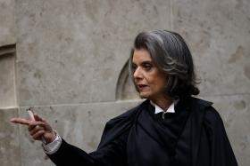 SEGUNDA MULHER A PRESIDIR AO SUPREMO TRIBUNAL FEDERAL DO BRASIL TOMOU HOJE POSSE