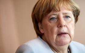 MERKEL ENFRENTA DERROTA HISTÓRICA EM BERLIM, DIREITA POPULISTA NOS 12%