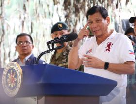 PRESIDENTE DAS FILIPINAS QUER ALARGAR A UM ANO A SUA GUERRA CONTRA AS DROGAS