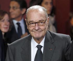 EX-PRESIDENTE FRANCÊS JACQUES CHIRAC HOSPITALIZADO PARA TRATAR INFEÇÃO PULMONAR