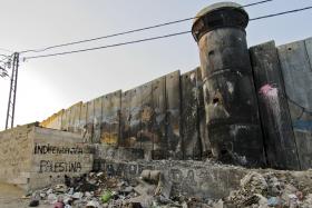 NOVOS CASOS DE ESFAQUEAMENTO DE ISRAELITAS EXPÕEM TENSÃO LATENTE EM JERUSALÉM