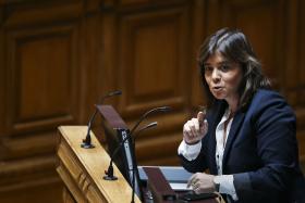 CATARINA MARTINS DEFENDE AUMENTO SIGNIFICATIVO E REAL DAS PENSÕES NO OE2017