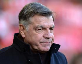 SAM ALLARDYCE APANHADO A DAR CONCELHOS PARA CONTORNAR REGRAS DE TRANSFERÊNCIAS