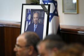 ÓBITO/SHIMON PERES: GOVERNO PORTUGUÊS ENALTECE “COMPROMISSO COM A PAZ NO MÉDIO ORIENTE”