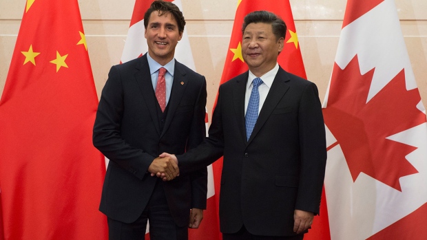 TRUDEAU CONCORDA EM EXPLORAR ACORDO DE LIVRE COMÉRCIO COM A CHINA