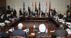 BRICS PROCURAM EM CIMEIRA VOLTAR A IMPULSIONAR O CRESCIMENTO GLOBAL