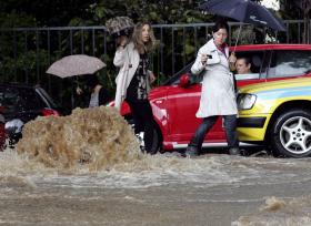 PROTEÇÃO CIVIL ALERTA PARA CHUVA NA MADEIRA ATÉ QUINTA-FEIRA